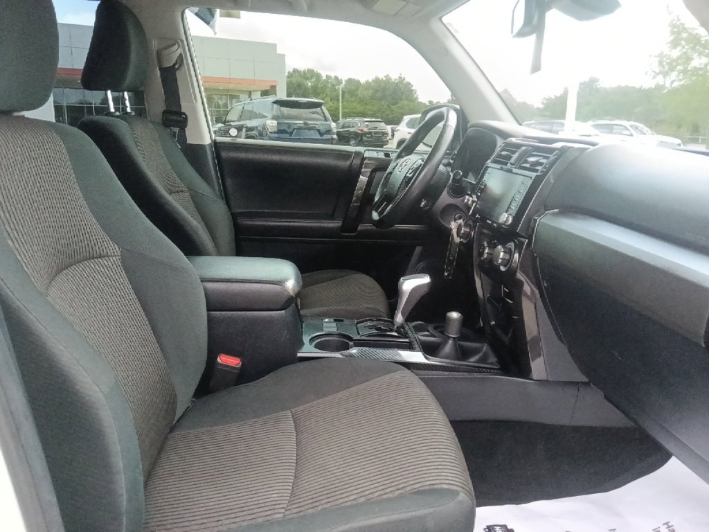 Used 2021 Toyota 4Runner TRD Off-Road AWD/4WD image 31