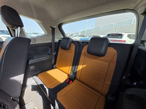 Used 2019 Volkswagen Tiguan SE FWD image 21