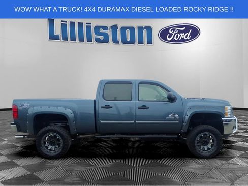 Used 2014 Chevrolet Silverado 2500 LT w/ Interior Plus Package image 2