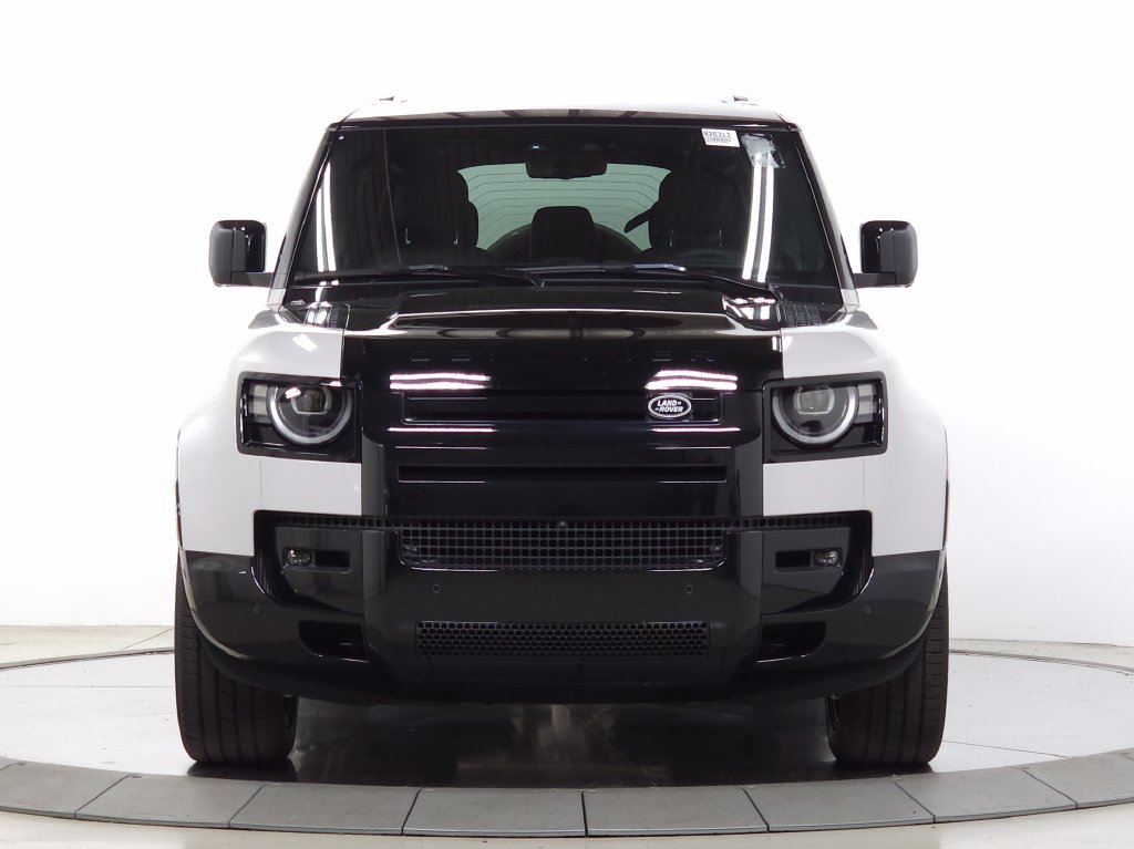 Used 2026 Land Rover Defender 110 X AWD/4WD image 8