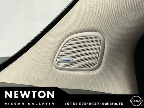 Used 2017 Nissan Murano Platinum w/ Platinum Technology Package FWD image 5