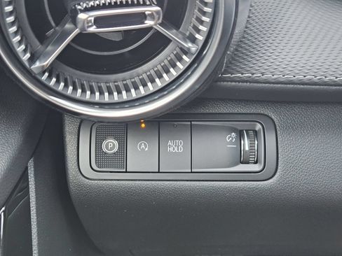 New 2027 Chevrolet Equinox LT w/ Convenience Package II FWD image 22