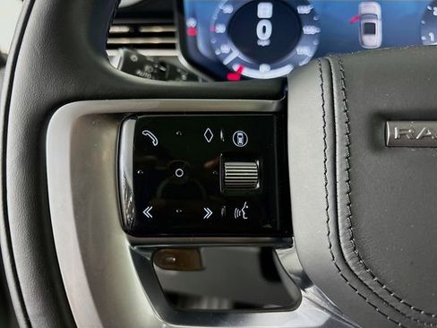 New 2025 Land Rover Range Rover Long Wheelbase SE AWD/4WD image 10