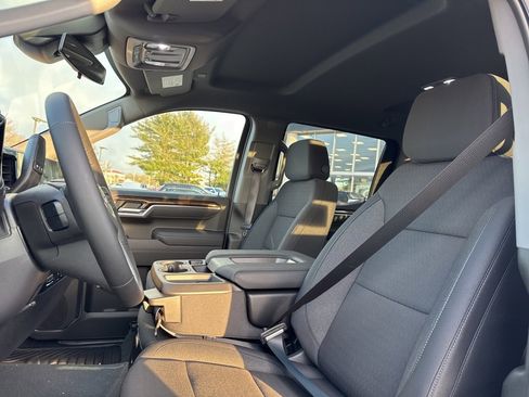 New 2026 GMC Sierra 1500 Elevation image 16