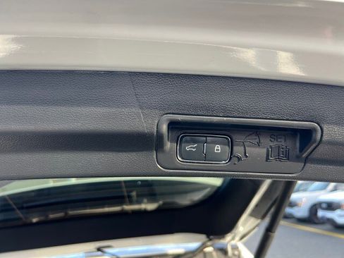 Certified 2025 Ford Explorer ST-Line w/ ST-Line Street Pack image 27