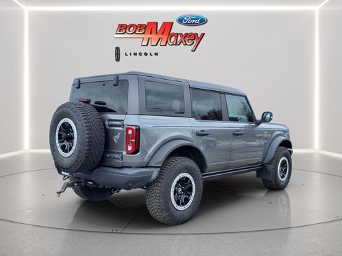 Used 2022 Ford Bronco Badlands AWD/4WD image 4
