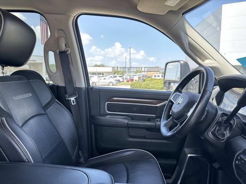 Used 2024 RAM 2500 Laramie AWD/4WD image 10