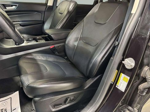 Used 2020 Ford Edge Titanium w/ Equipment Group 301A AWD/4WD image 5