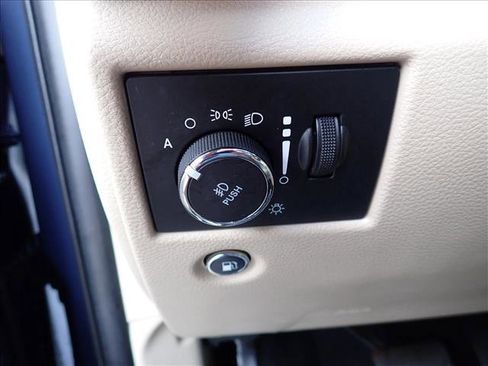 Used 2021 Jeep Grand Cherokee Limited AWD/4WD image 18