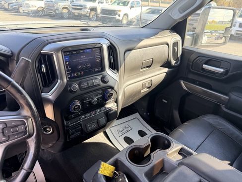 Used 2020 Chevrolet Silverado 2500 LTZ w/ Snow Plow Prep/Camper Package image 22
