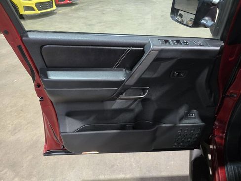 Used 2014 Nissan Titan PRO-4X image 25