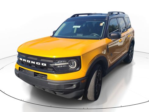 Used 2022 Ford Bronco Sport Outer Banks AWD/4WD image 3