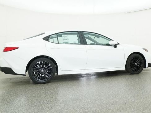 New 2026 Toyota Camry SE image 26