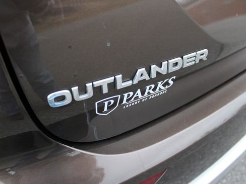 Used 2022 Mitsubishi Outlander SEL image 53