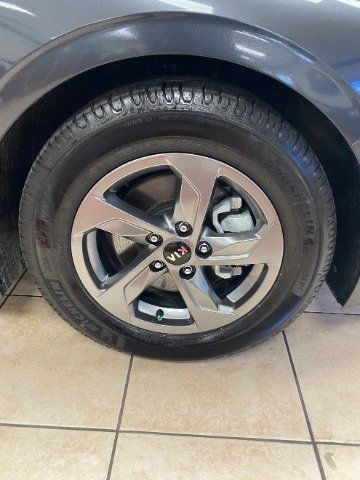 Used 2021 Kia K5 LXS FWD image 30