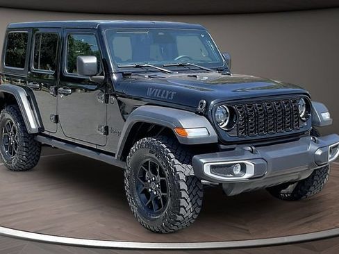 Used 2025 Jeep Wrangler Unlimited Sport AWD/4WD image 9