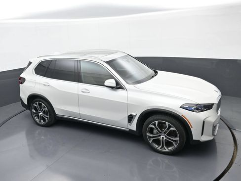 New 2026 BMW X5 xDrive40i AWD/4WD image 30