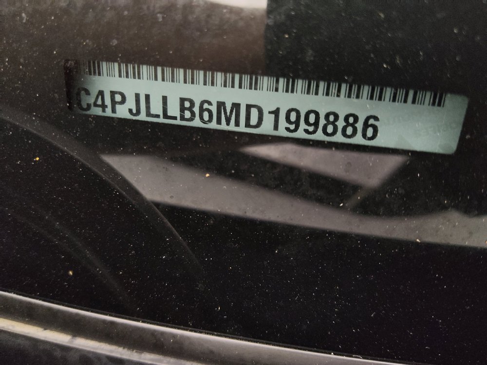 Used 2021 Jeep Cherokee Latitude Plus FWD image 33