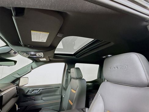 New 2026 GMC Sierra 1500 AT4 w/ AT4 Premium Package image 18