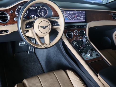 Used 2022 Bentley Continental GT AWD/4WD image 21