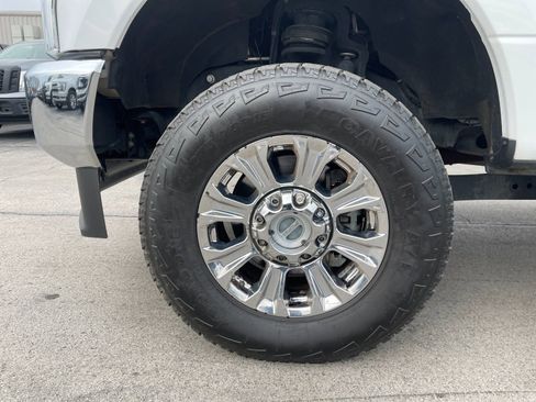 Used 2021 Ford F250 Lariat w/ FX4 Off-Road Package image 30