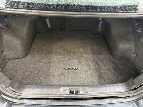 Used 2013 Nissan Altima 2.5 SL w/ Technology Pkg image 9