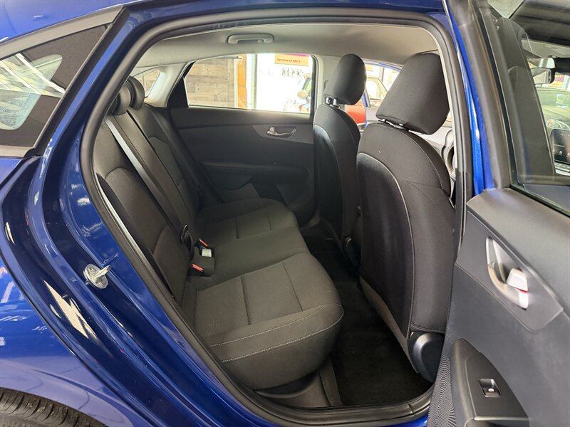 Used 2021 Kia Forte LXS FWD image 19