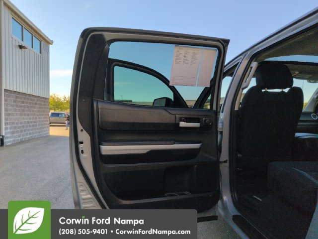 Used 2018 Toyota Tundra SR5 AWD/4WD image 24