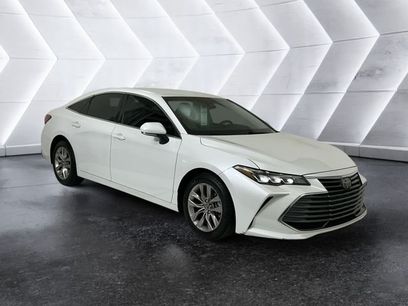 Used 2019 Toyota Avalon XLE w/ All Weather Liner Package