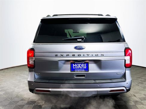 Used 2024 Ford Expedition Max XLT image 7