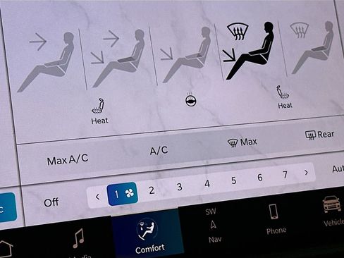 New 2026 Jeep Compass Limited w/ Sun, Sound & Navigation Group image 27