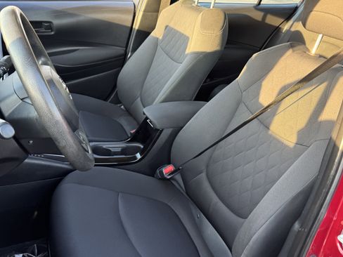 Used 2022 Toyota Corolla LE FWD image 8