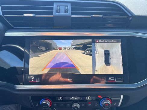 Used 2024 Audi Q3 2.0T Premium Plus image 25