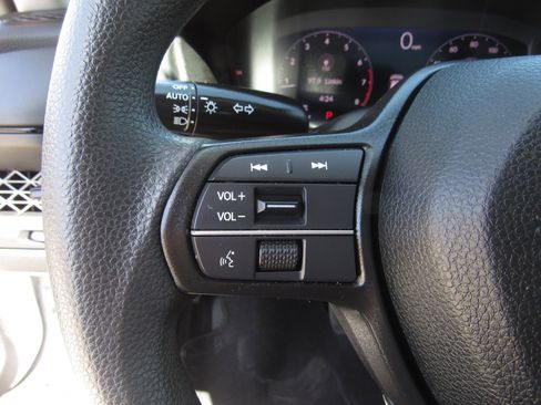 Certified 2024 Honda Accord LX image 22