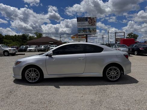 Used 2010 Scion tC FWD image 12