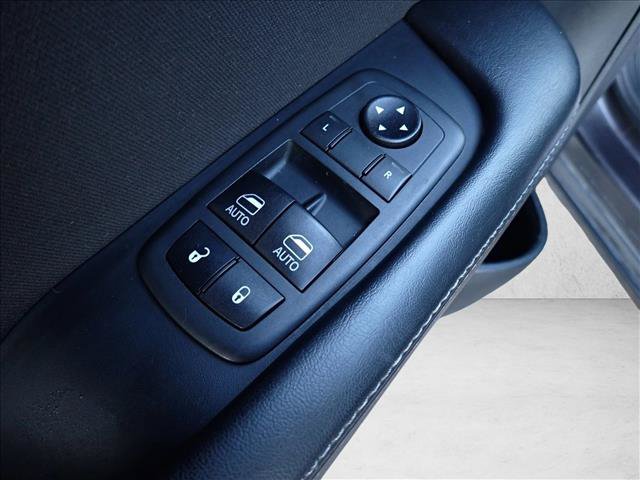Used 2020 Dodge Challenger SXT RWD image 12