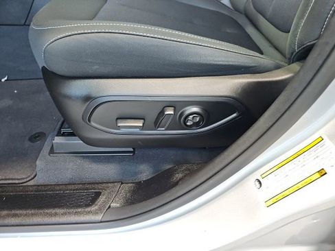 Certified 2023 Jeep Grand Cherokee L Laredo image 16