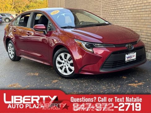 Used 2024 Toyota Corolla LE image 1