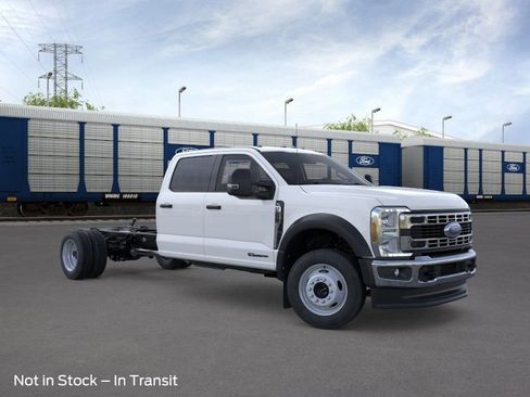 New 2026 Ford F550 4x4 Crew Cab image 8