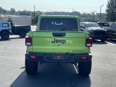 New 2025 Jeep Gladiator Sport w/ Premium Package AWD/4WD image 7