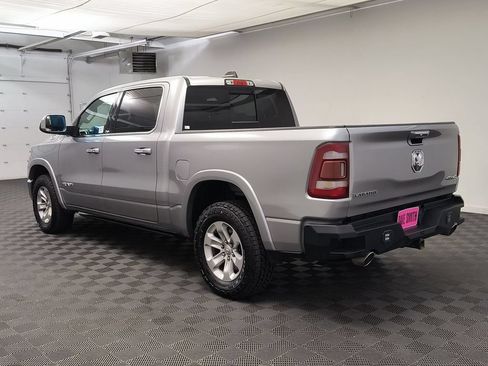 Used 2022 RAM 1500 Laramie AWD/4WD image 3