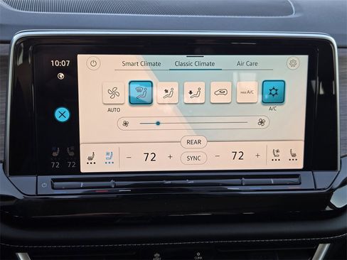 New 2026 Volkswagen Atlas SEL image 16