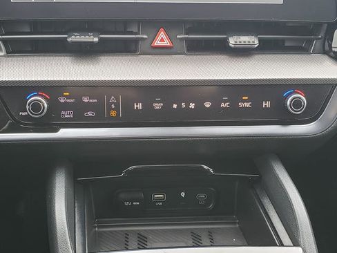 Certified 2024 Kia Sportage SX Prestige AWD/4WD image 26