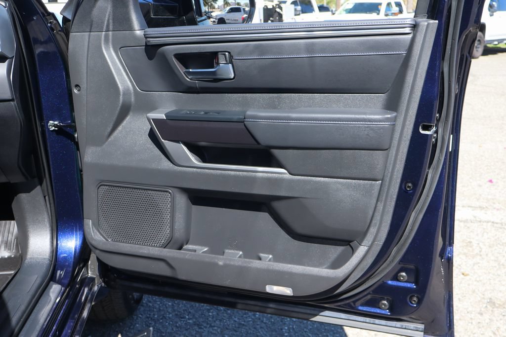 Used 2025 Toyota Tundra Platinum AWD/4WD image 51