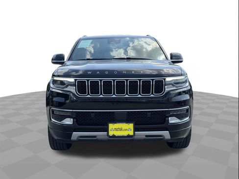 Used 2024 Jeep Wagoneer L Series II w/ Flexible Seating Group RWD image 8
