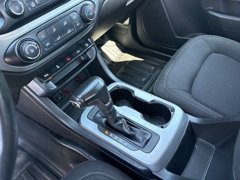 Used 2021 Chevrolet Colorado LT w/ Fleet Safety Package RWD image 19