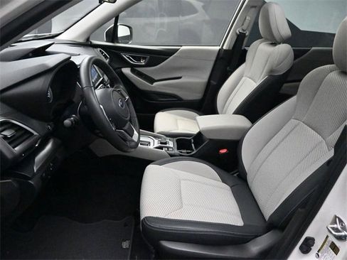 Used 2023 Subaru Forester Premium image 18