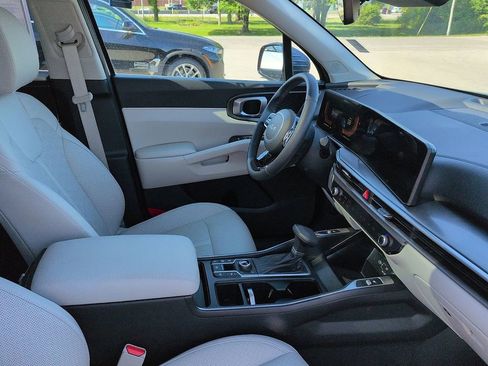 Used 2025 Kia Sorento EX w/ Panoramic Sunroof Package AWD/4WD image 7