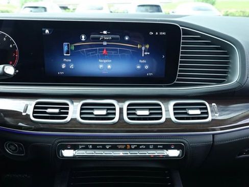 Certified 2026 Mercedes-Benz GLE 580 4MATIC image 17