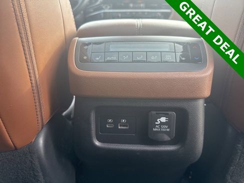 Used 2023 Nissan Pathfinder Platinum image 16